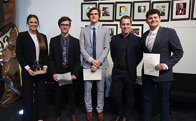 Young Entrepreneurs honoured for achievements2.jpg