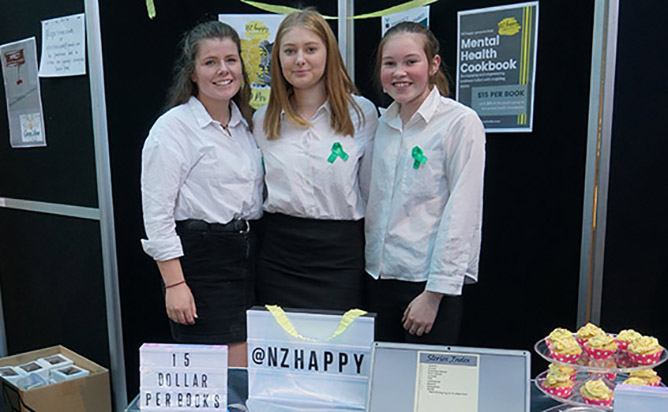 Young Entrepreneurs launch businesses at market2.jpg